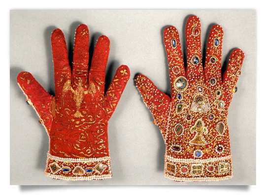 Postkarte: Handschuhe vom Krönungsornat des Hl. Römischen Reiches