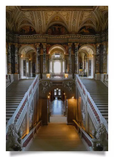 Postkarte: Kunsthistorisches Museum Treppenhaus
