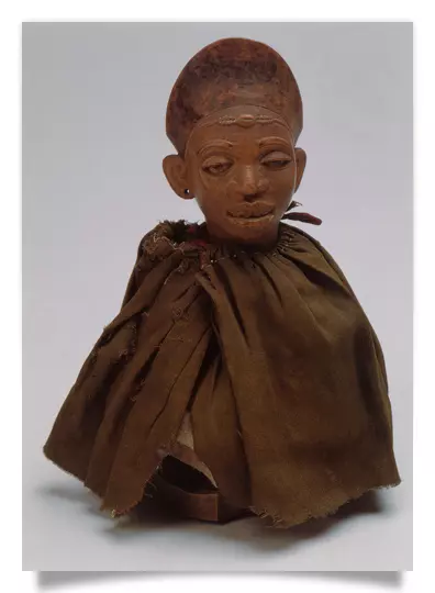 Postkarte: Weibliche Figur