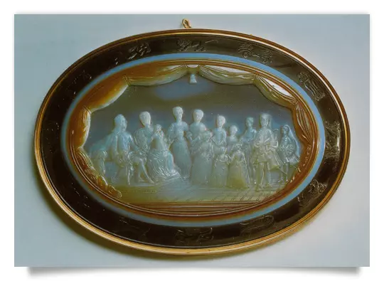 Postcard: Maria Theresia and Family (Onyxcameo)